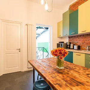  Hostel First Romania