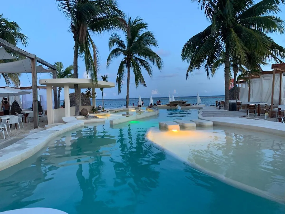 Nasim Condo Hotel Con Acceso Beach Club Gratis, Metros 5Th Avenida Playa del Carmen Aparthotel